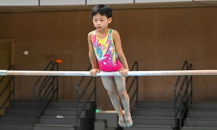 在全球疯狂赚钱的《无尽冬日》，不止一款！